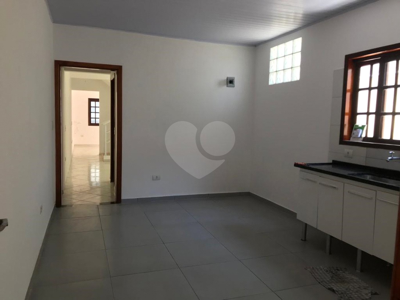 Casa à venda com 2 quartos, sendo 1 suíte, em Loteamento Residencial Vista Linda, São José dos Campos, SP