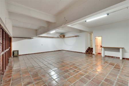 Casa de Vila à venda ou para alugar com 3 suítes em Alto da Boa Vista, São Paulo, SP