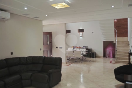 Casa à venda com 5 quartos, sendo 4 suítes, no condomínio Santa Teresa, Jundiaí - SP
