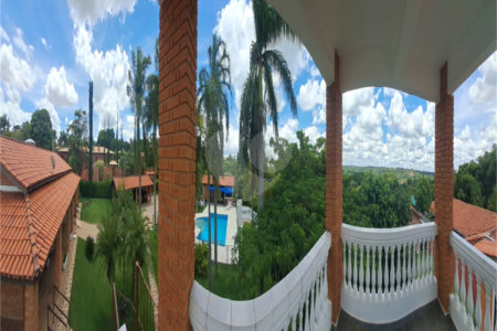 Casa à venda com 3 quartos, sendo 1 suíte, no condomínio Residencial Vale das Laranjeiras, Indaiatuba - SP