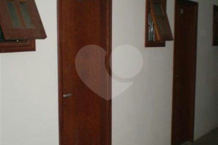 Casa à venda com 3 quartos, sendo 1 suíte, no condomínio Barbará II, São Paulo - SP