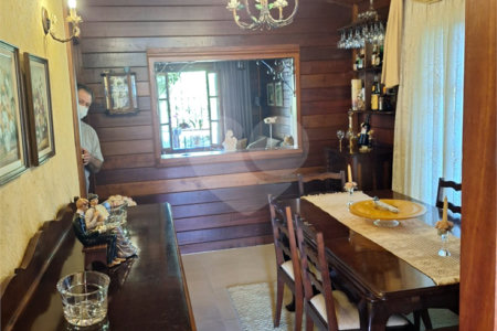 Casa em condomínio à venda com 4 quartos, sendo 2 suítes, no Centro, Bom Jesus dos Perdões, SP