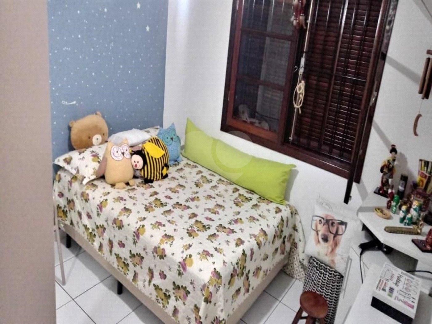 Casa à venda com 3 quartos, sendo 1 suíte, no condomínio Alcides Moreira, São Paulo - SP