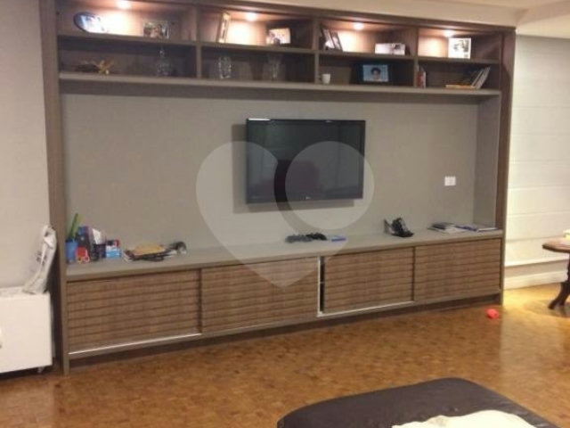 Apartamento à venda com 4 quartos, sendo 2 suítes,  em Jardim América, São Paulo, SP