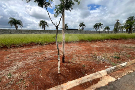 Terreno à venda no condomínio Residencial Quinta das Palmeiras, Itapetininga - SP