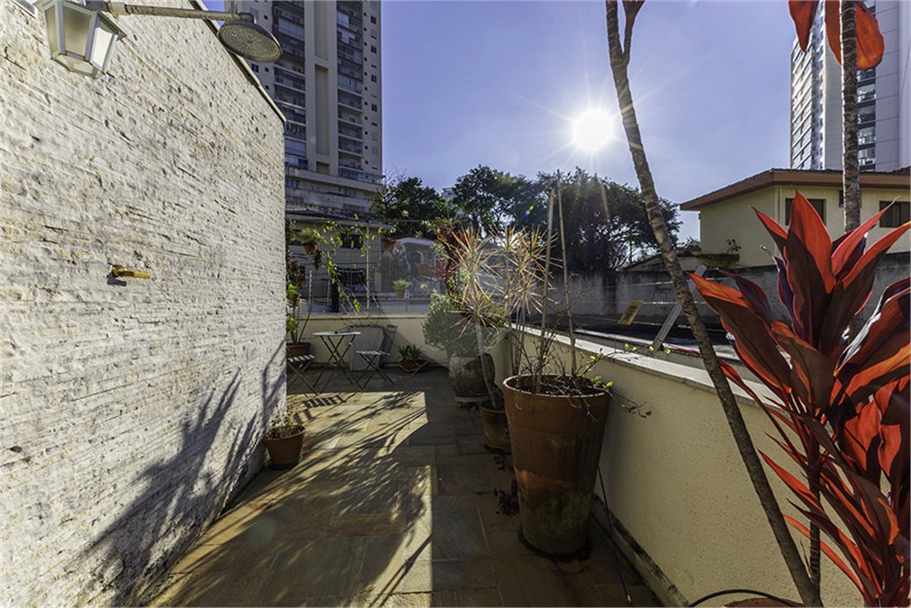 Sobrado à venda com 3 quartos, sendo 1 suíte, em Vila Ipojuca, São Paulo, SP
