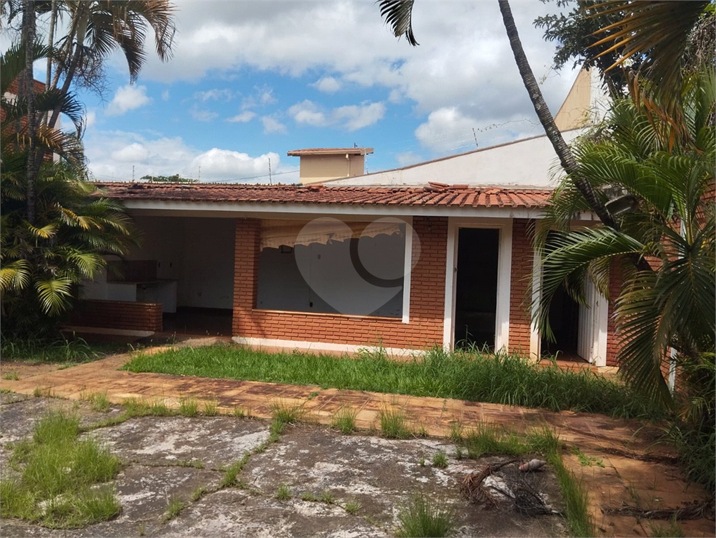Casa à venda com 5 quartos, sendo 3 suítes, em Vila Sedenho, Araraquara, SP
