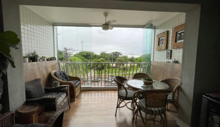 Apartamento com 3 dormitórios frente a praia à venda, 161 m² por R$ 2.200.000 - Gonzaga - Santos/SP