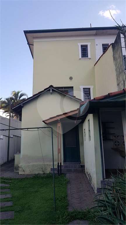 Sobrado à venda com 3 quartos em Horto Florestal, São Paulo, SP