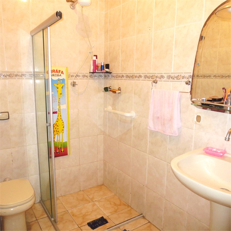 Sobrado à venda com 4 quartos, sendo 1 suíte, em Cambuci, São Paulo, SP
