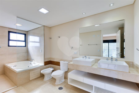 Apartamento para alugar com 4 suítes em Santo Amaro, São Paulo, SP