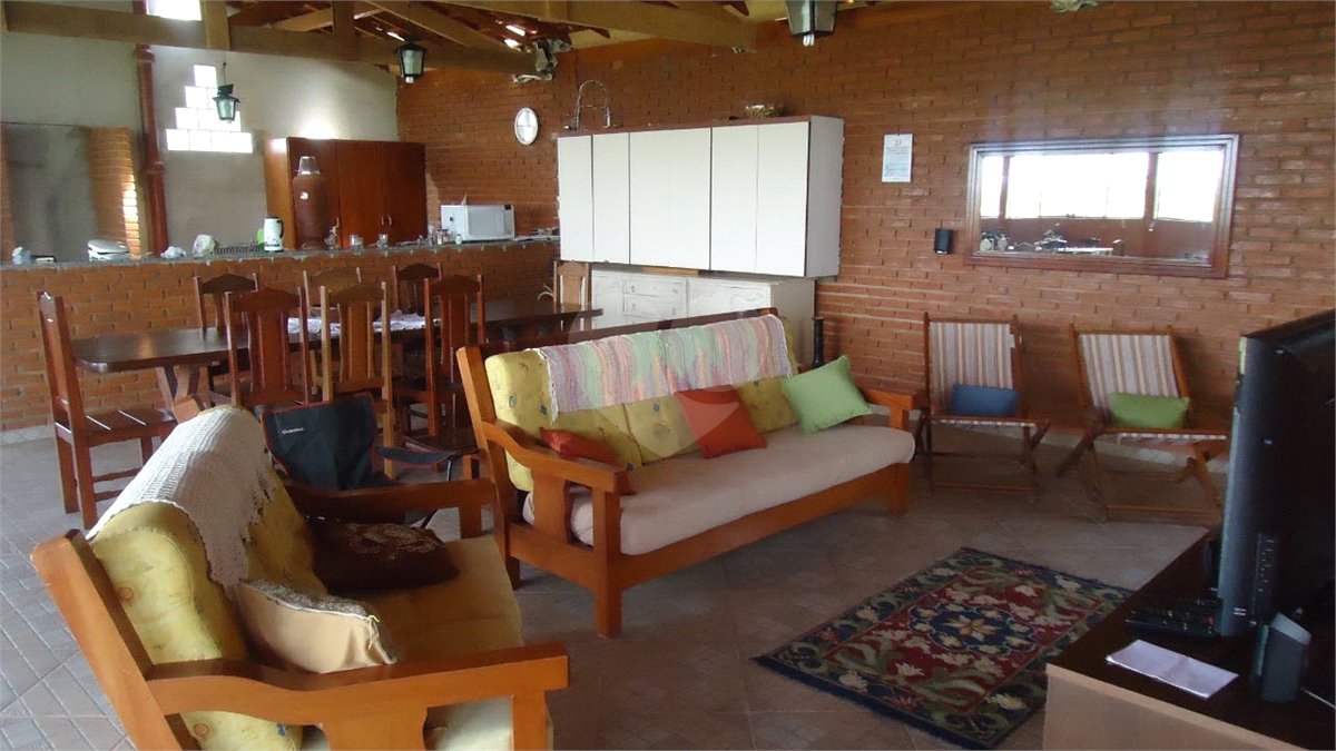 Chácara à venda com 3 quartos, sendo 1 suíte,  em Planalto Verde, São Roque, SP