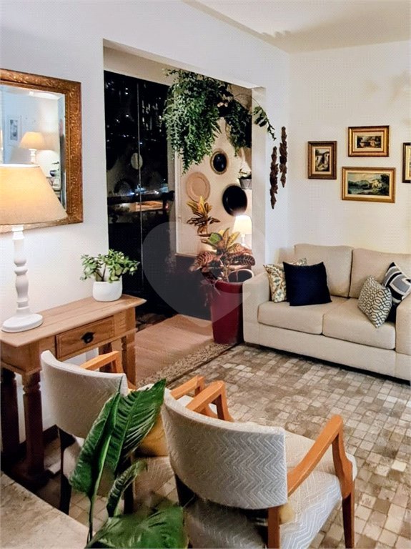 Apartamento à venda com 3 quartos, sendo 1 suíte,  em Jardim Caboré, São Paulo, SP