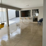 Casa à venda com 3 quartos, sendo 1 suíte, em Jardim das Palmeiras, Valinhos, SP