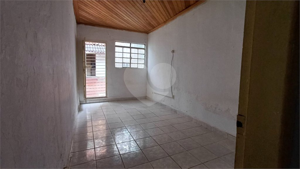 Casa à venda com 2 quartos em Vila Leão, Sorocaba, SP
