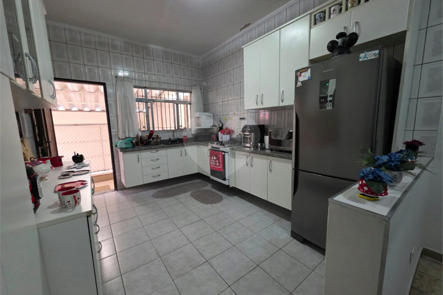 Sobrado à venda com 6 quartos, sendo 3 suítes, em Imirim, São Paulo, SP