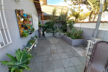 Casa Térrea à venda com 2 quartos em Jardim das Palmas, São Paulo, SP