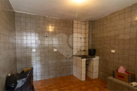Casa à venda com 4 quartos, sendo 1 suíte, em Vila Tiradentes, São Paulo, SP