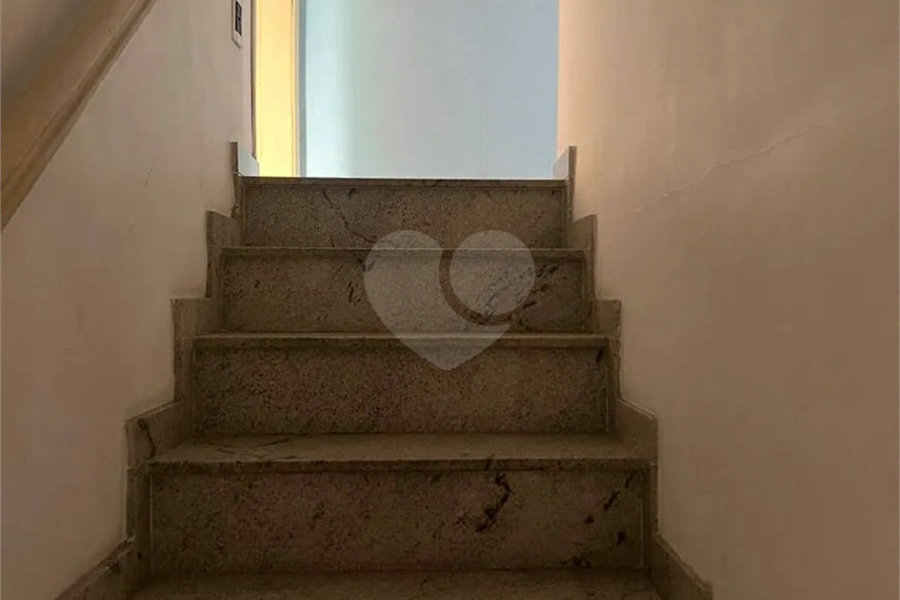 Sobrado à venda com 3 quartos em Santana, São Paulo, SP
