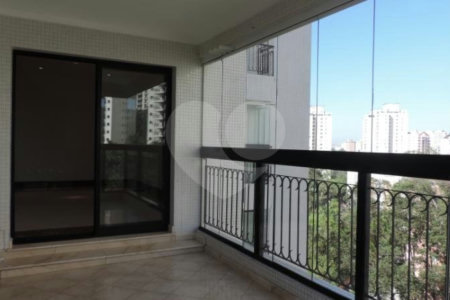 Apartamento à venda com 3 suítes em Jardim Marajoara, São Paulo, SP