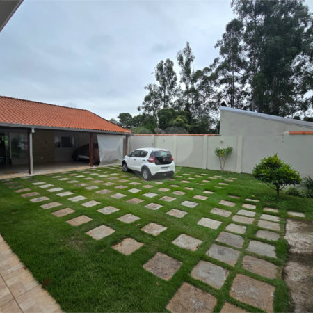 Chácara à venda com 3 quartos, sendo 1 suíte, em Cercadinho, Alambari, SP