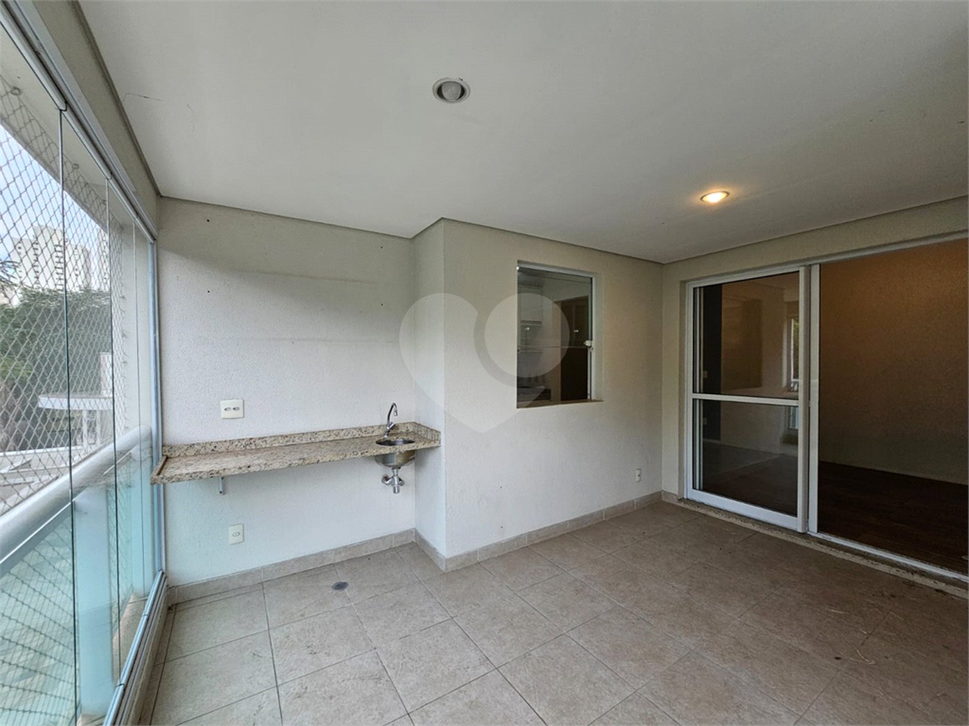 Apartamento à venda com 2 quartos, sendo 1 suíte, em Alto da Boa Vista, São Paulo, SP