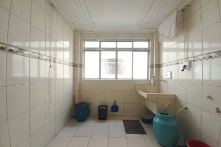Belíssimo Apartamento de Frente, 3 Quartos, com Garagem Fechada, à Venda no Marapé – Santos/SP
