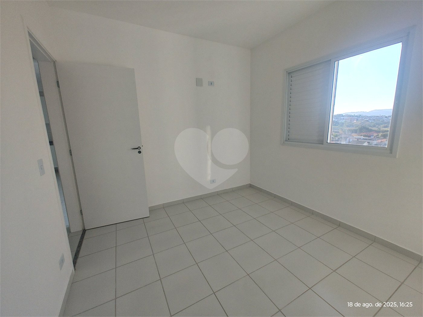 Apartamento para alugar com 2 quartos em Jardim das Palmeiras, Atibaia, SP