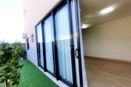 Casa à venda com 4 suítes no condomínio Sta Morriz, Campinas - SP