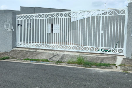 Casa Térrea à venda com 3 quartos, sendo 2 suítes, em Jardim Jaraguá, Atibaia, SP