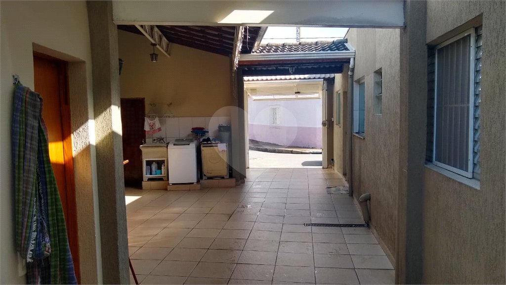 Casa à venda com 3 quartos em Jardim Cidapel, Jundiaí, SP
