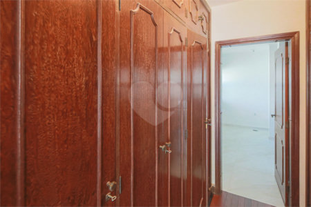 Casa Térrea à venda ou para alugar com 4 quartos, sendo 3 suítes, em Alto da Boa Vista, São Paulo, SP