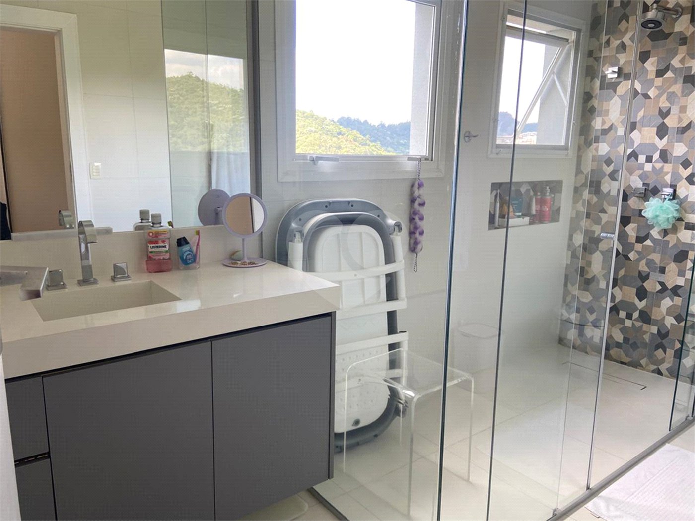 Casa à venda ou para alugar com 4 suítes no condomínio Residencial Gênesis 1, Santana de Parnaíba - SP