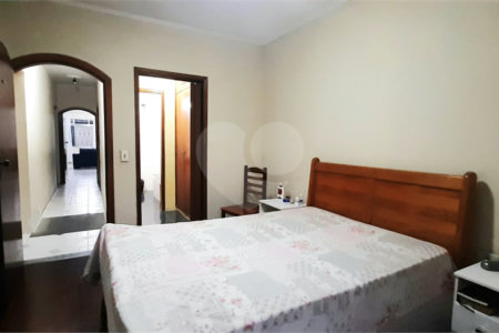 Casa à venda com 3 quartos, sendo 1 suíte, em Vila Nivi, São Paulo, SP