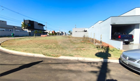 Terreno à venda em Residencial Lago dos Ipês, Itapetininga, SP
