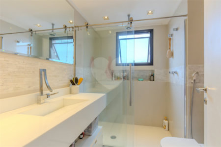 Apartamento à venda com 3 suítes em Chácara Santo Antônio, São Paulo, SP