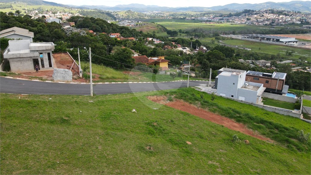 Terreno à venda no Centro, Bom Jesus dos Perdões, SP