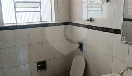 Sobrado à venda com 3 quartos, sendo 1 suíte, no Centro, Santo André, SP