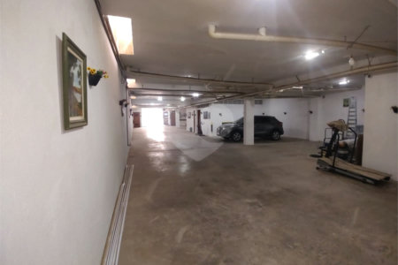 Casa à venda com 2 suítes no condomínio Morada das Hortênsias, São Paulo - SP
