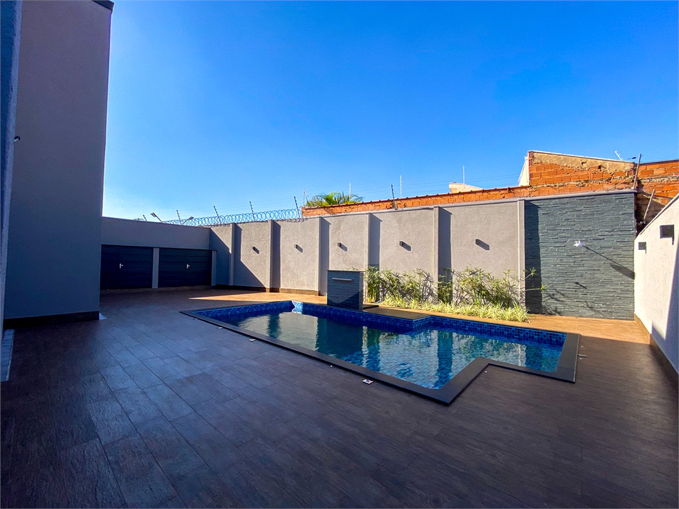 Casa à venda com 5 suítes no condomínio Nova Jerusalém - Jardinópolis, Jardinópolis - SP