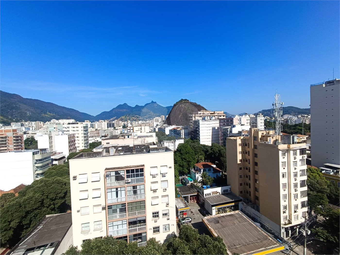 Cobertura à venda com 3 quartos, sendo 1 suíte, em Tijuca, Rio de Janeiro, RJ