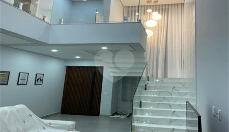 Casa à venda com 3 quartos, sendo 1 suíte, no condomínio Residencial Mantova, Indaiatuba - SP