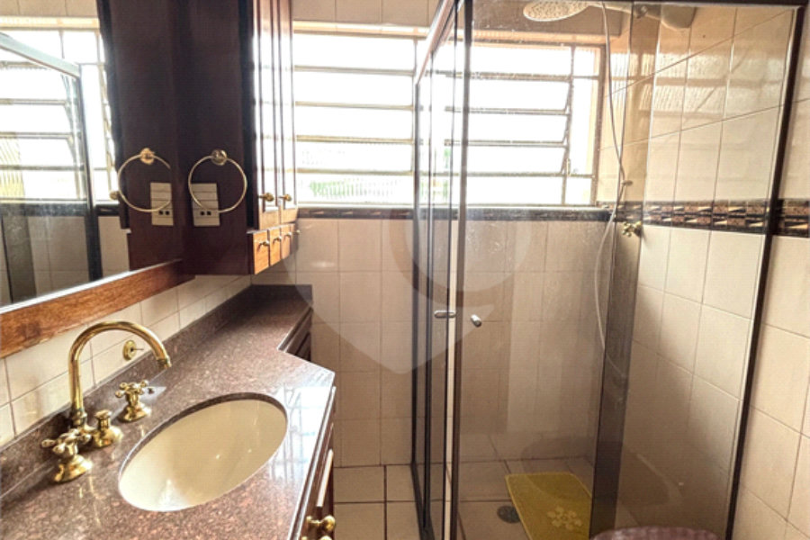 Sobrado à venda com 3 quartos, sendo 1 suíte, em Parada Inglesa, São Paulo, SP