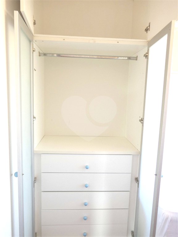 Apartamento para alugar com 3 quartos, sendo 1 suíte, em Vila Olímpia, São Paulo, SP