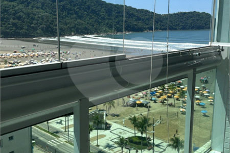 Apartamento à venda com 3 quartos, sendo 1 suíte, em Canto do Forte, Praia Grande, SP