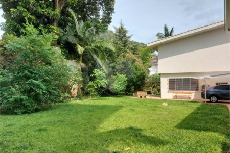Sobrado à venda com 4 quartos, sendo 2 suítes, em Santo Amaro, São Paulo, SP