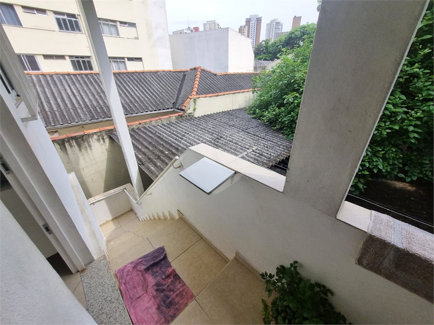 Casa à venda com 4 quartos, sendo 1 suíte,  em Vila Clementino, São Paulo, SP