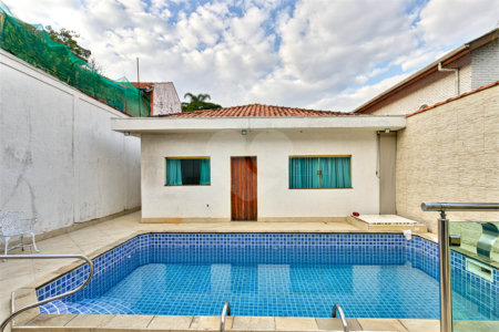 Casa para alugar com 3 quartos, sendo 2 suítes,  em Jardim Petrópolis, São Paulo, SP