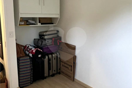 Casa à venda com 2 suítes no condomínio Jd. Avelino II, São Paulo - SP