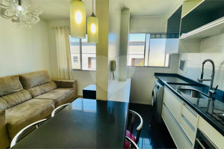 Apartamento à venda com 2 quartos em Vossoroca, Votorantim, SP